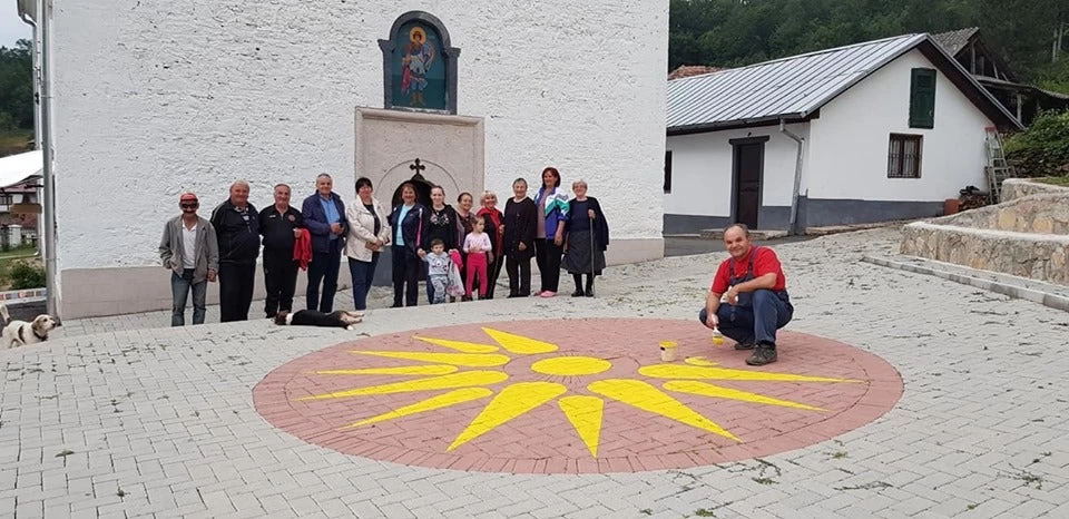 Για του δύσπιστους πρεσπολάγνους: Όχι μόνο δεν αφαιρούν Μακεδονικά σύμβολα στα Σκόπια…αλλά φτιάχνουν κι άλλα αστέρια της Βεργίνας!-Εικόνες